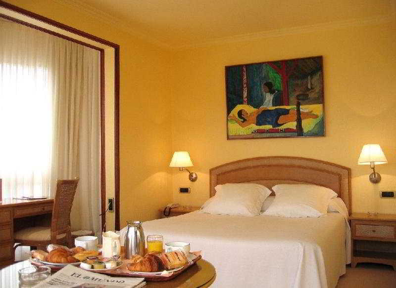 Las Rocas Playa Hotel カストロ・ウルディアレス エクステリア 写真